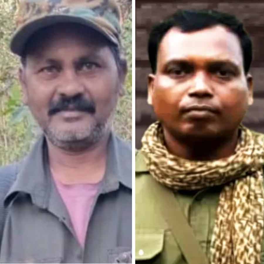 Two maoist top leader in Chhattisgarh and odisha surrenders