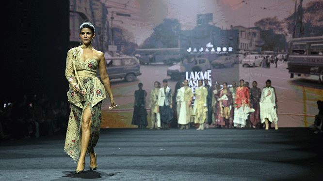 ল্যাকমে ফ্যাশন উইকে কলকাতার গল্প।