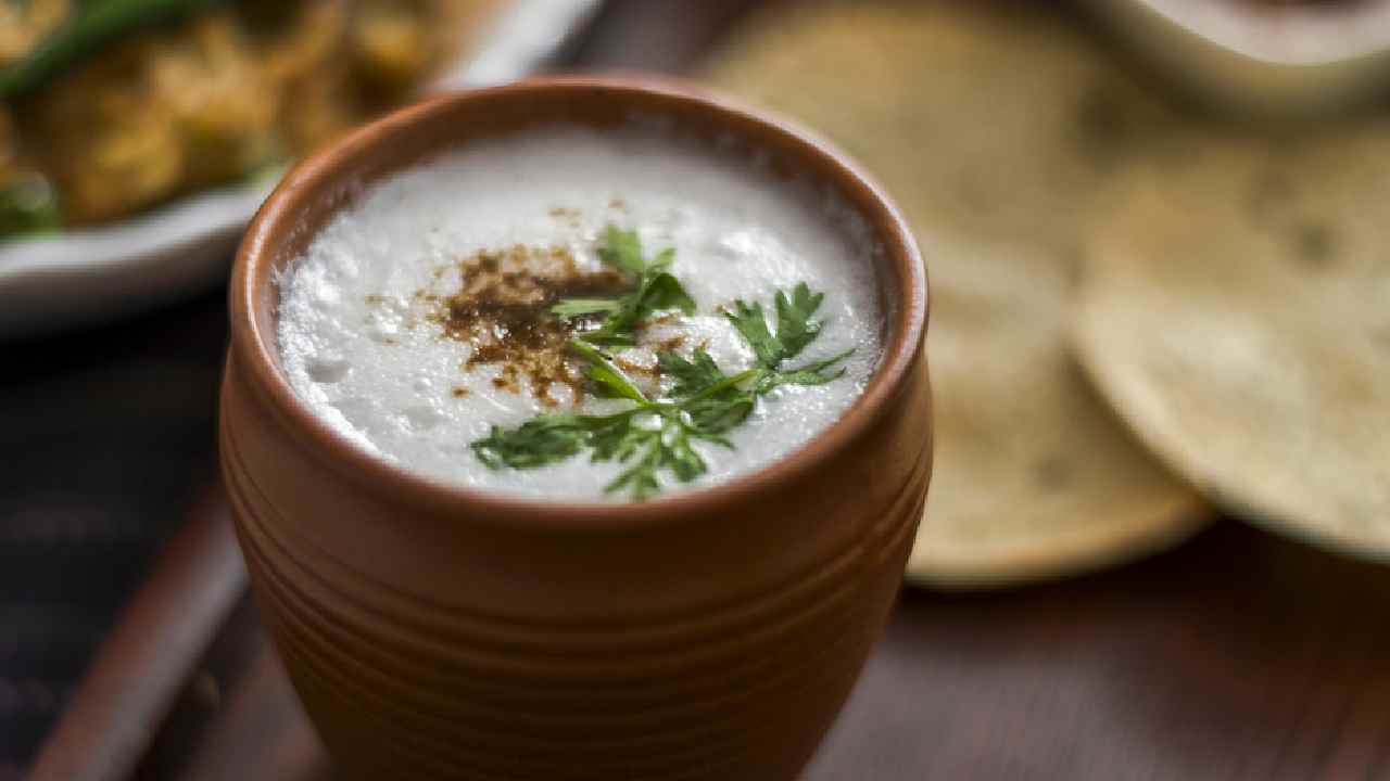 দুপুরের ভোজের পর কেন ঘোল খাবেন?