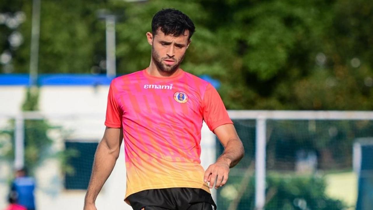 নজরে: ইস্টবেঙ্গলের রক্ষণের প্রধান ভরসা কেভিন।