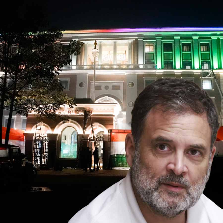 Congress told to vacate Delhis Akbar, Raisina Road offices by Saturday