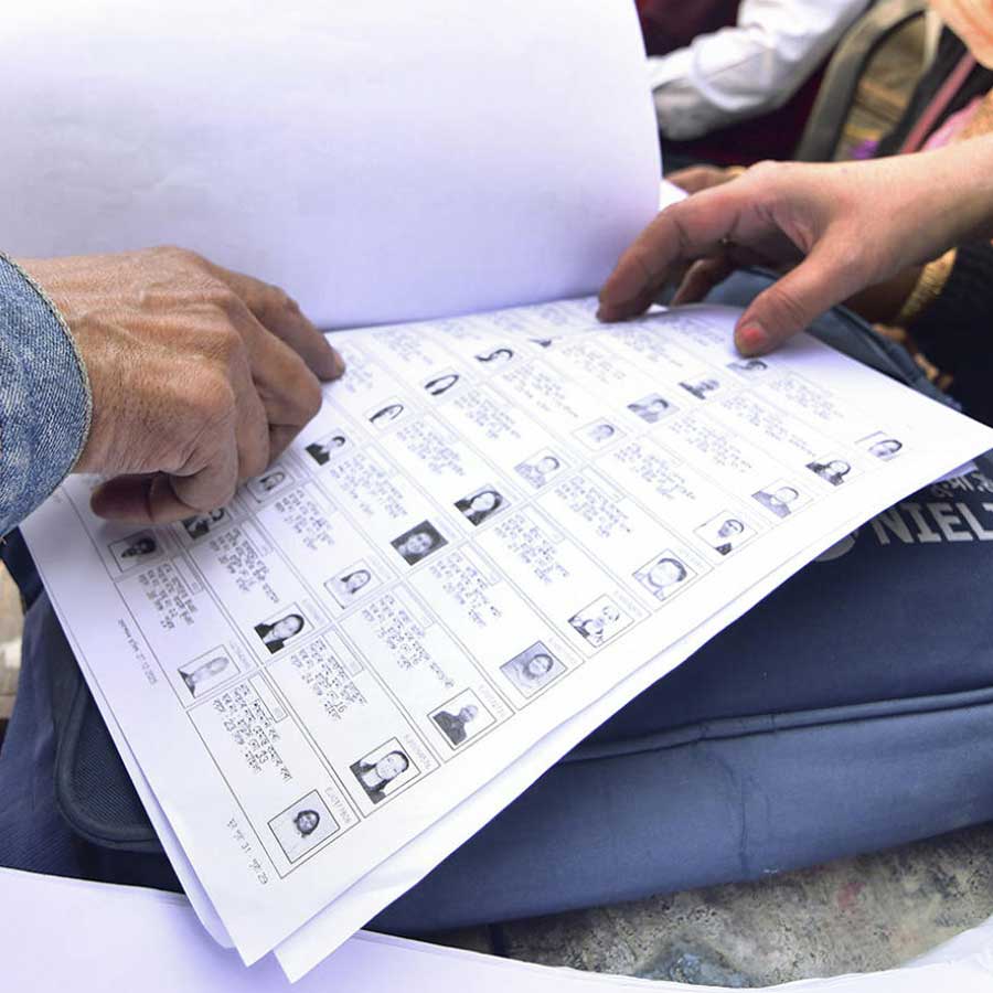 Out of 62 lakh, 32 lakh logical discrepancy data have been disposed of Election Commission dgtl