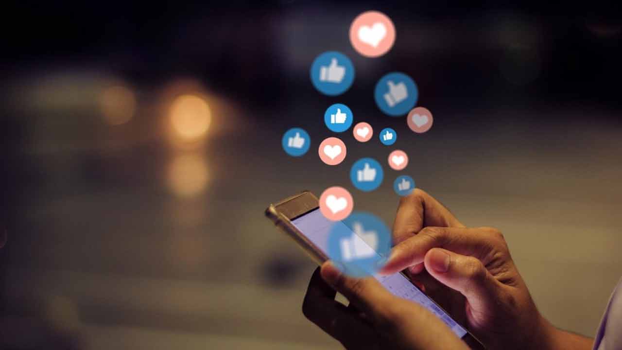 সমাজমাধ্যমের প্রতি আসক্তি নিয়ে মামলায় রায় দিল লস অ্যাঞ্জেলেসের আদালত।