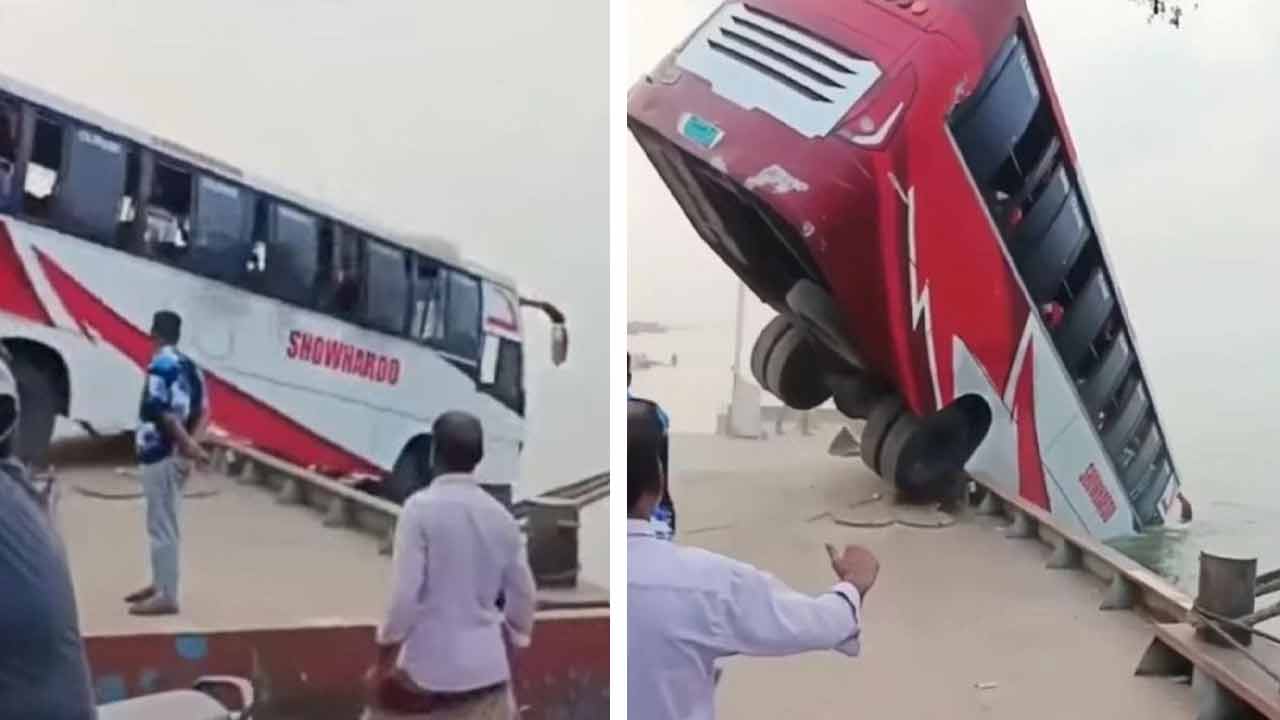 বুধবার বিকেলে ফেরিঘাটের জেটি থেকে পদ্মা নদীতে ডুবে যায় বাস।