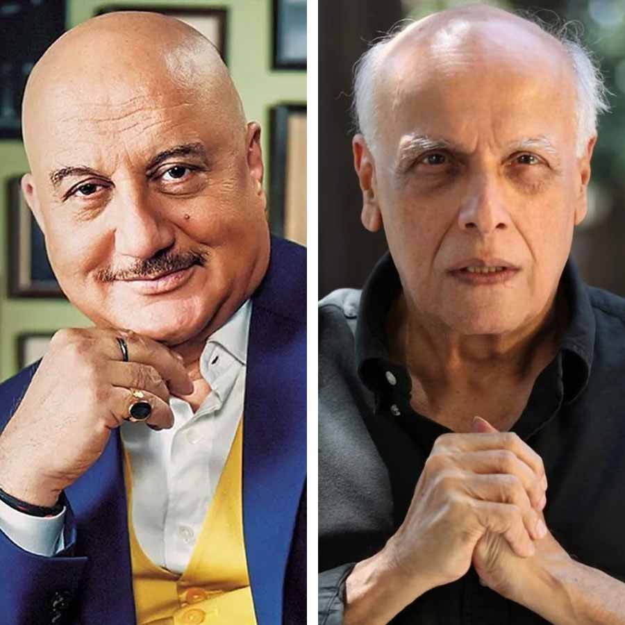 Actor Anupam Kher shares that he gives twenty five thousands to Mahesh Bhatt as Guru Dakshina dgtl