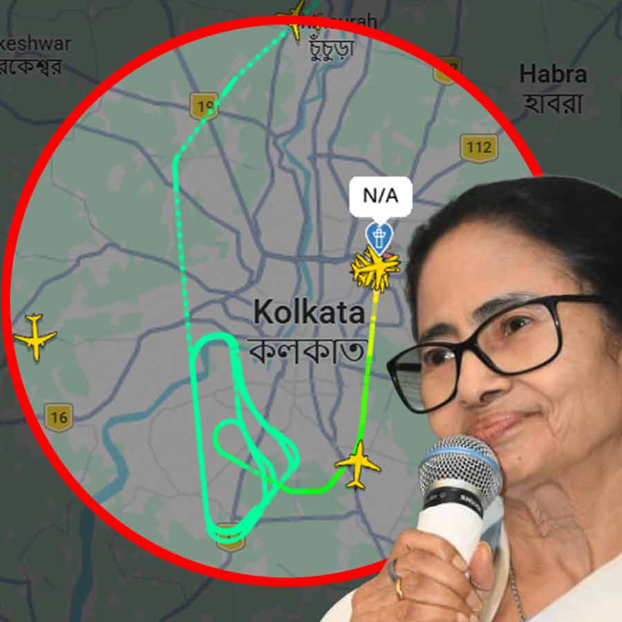 ছবিতে চিহ্নিত জায়গায় চক্কর কাটছিল মুখ্যমন্ত্রী মমতা বন্দ্যোপাধ্যায়ের বিমান।