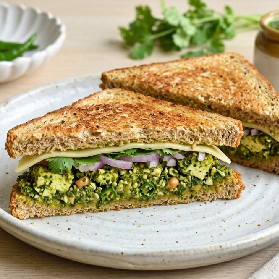 পনির থেচা স্যান্ডউইচ।