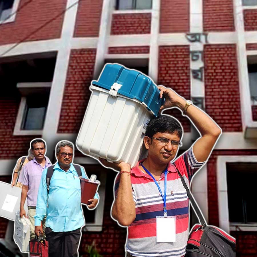 Teachers and education staff should be appointed on time. Court orders commission to take SSC staff for election work dgtl