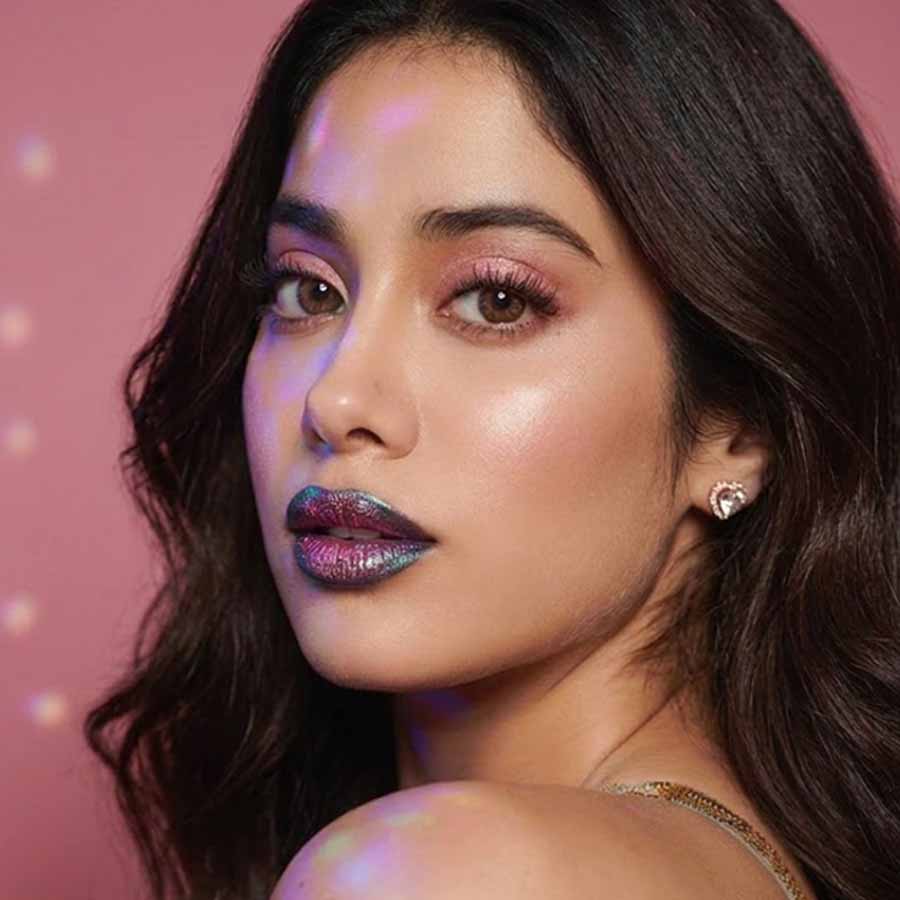 Glossy Lip Trend Makes a Stunning Comeback in 2026 dgtl