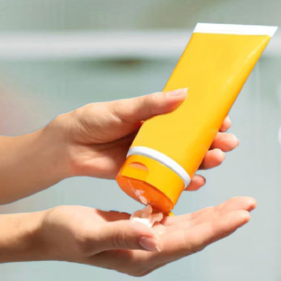 গাড়িতে কেন সানস্ক্রিন রাখা চলবে না?