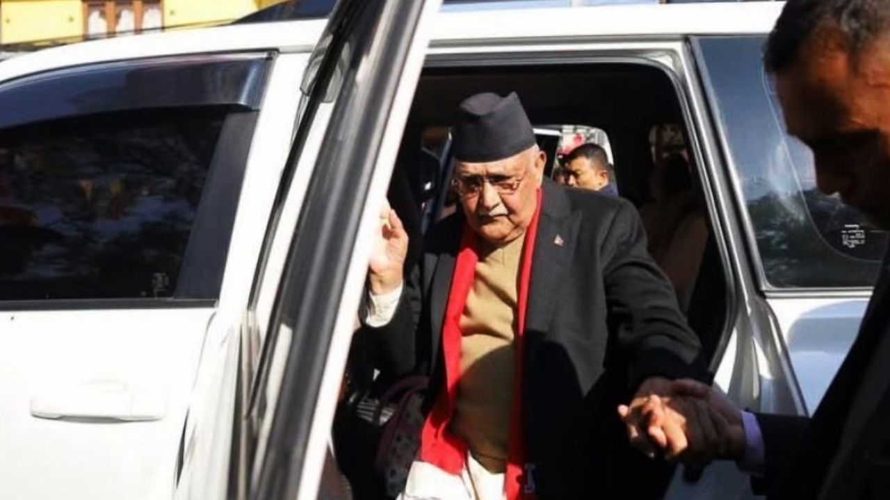 নেপালের প্রাক্তন প্রধানমন্ত্রী কেপি শর্মা ওলিকে গ্রেফতার করা হয়েছে।