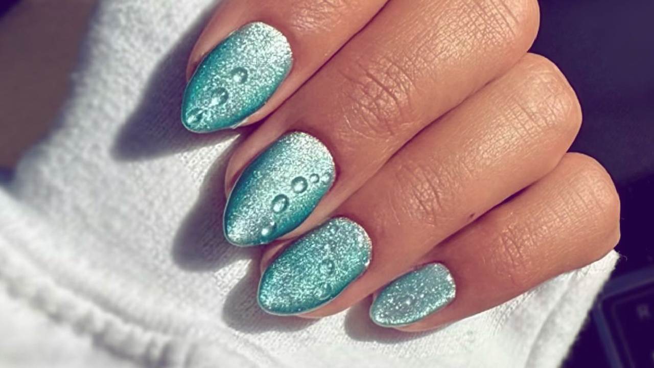 নেলপলিশ বেশি দিন থাকবে কী করে?