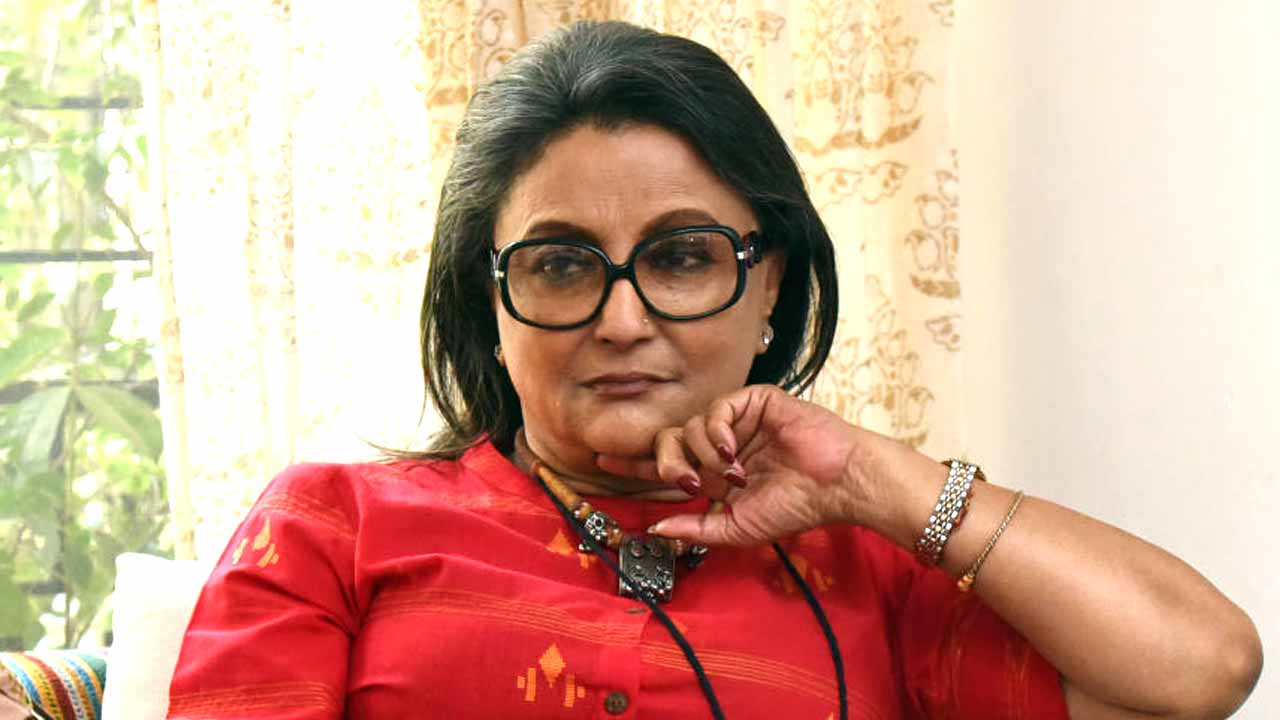 বাংলা ইন্ডাস্ট্রির পরিস্থিতি প্রসঙ্গে অকপট অপর্ণা সেন।