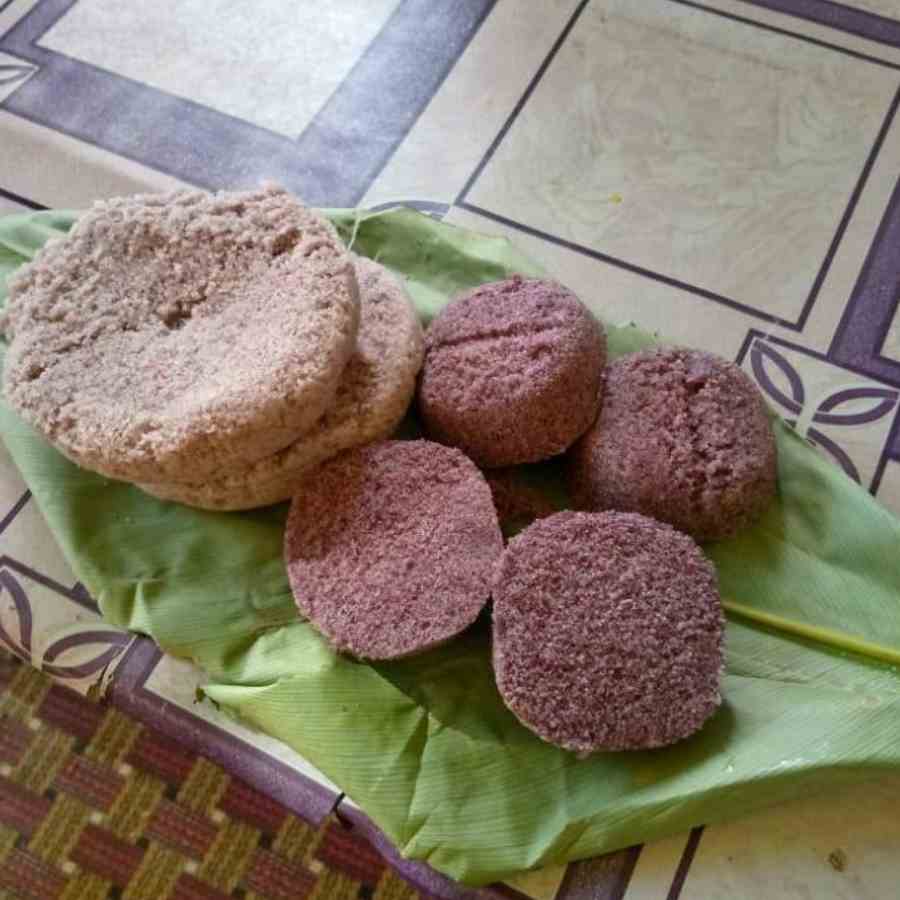 পুমালোই।