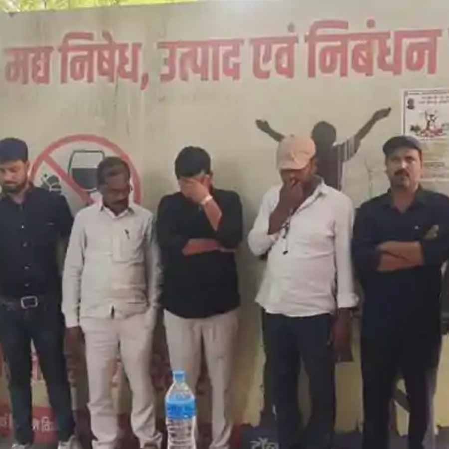 Bihar Government School Teachers were arrested for allegedly being drunk while on education tour dgtld