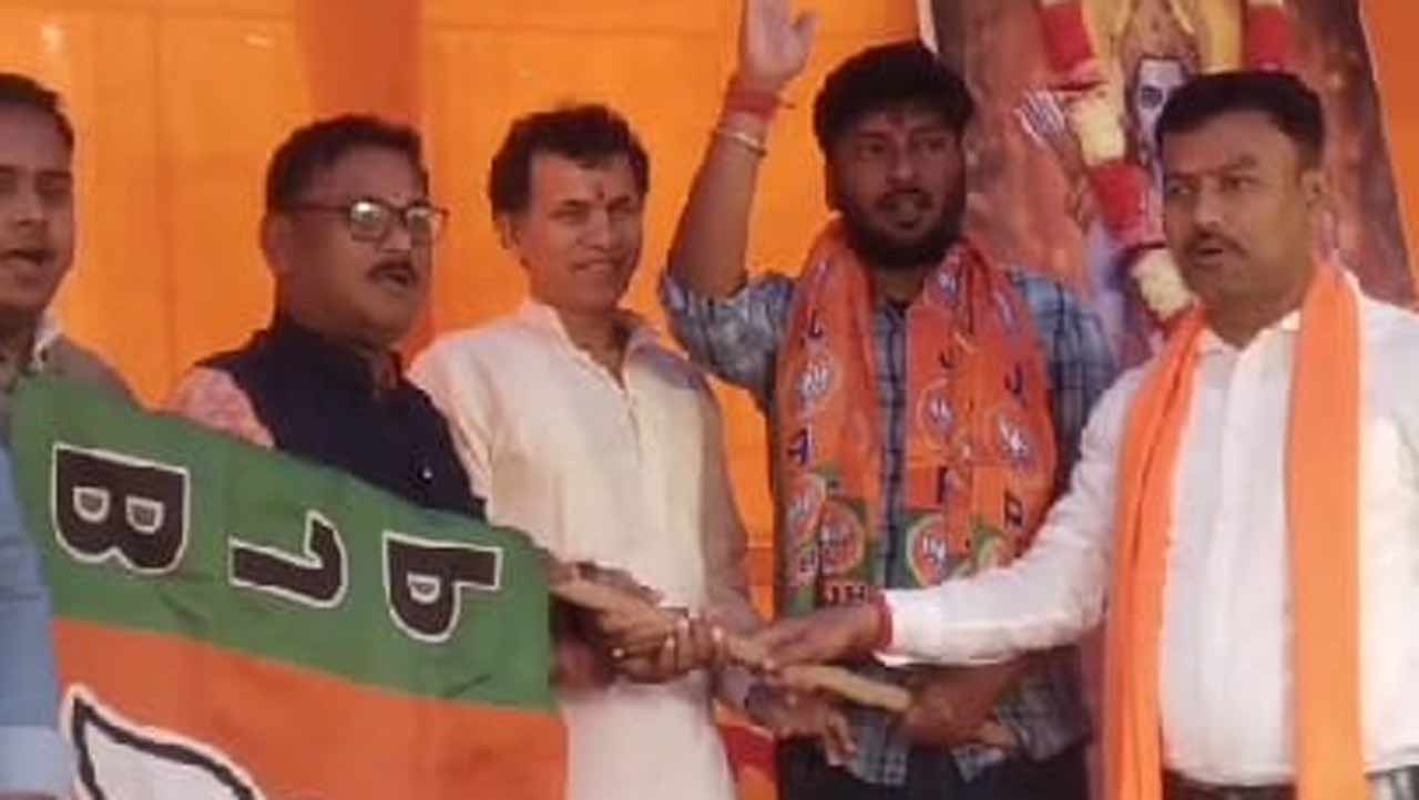 জয় গুহর বিজেপিতে যোগদান।