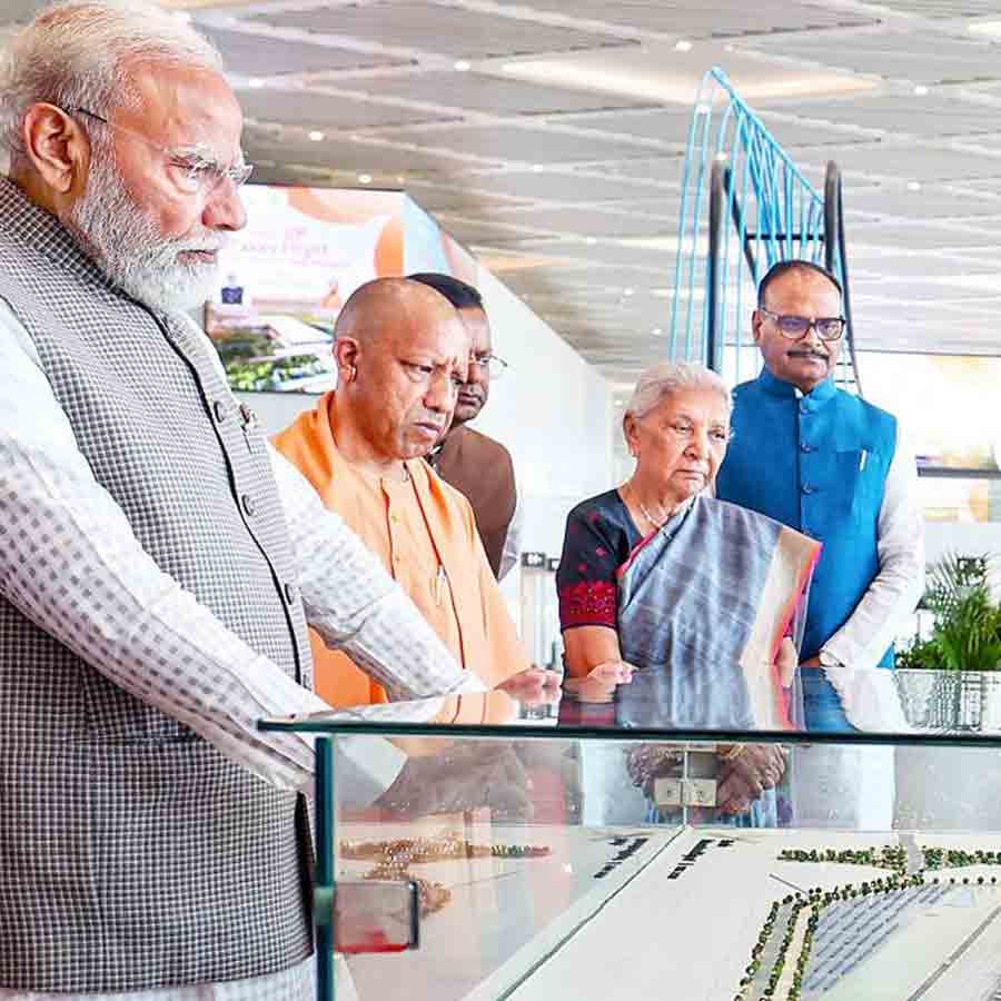 Prime Minister kicked off the election campaign by inaugurating the airport