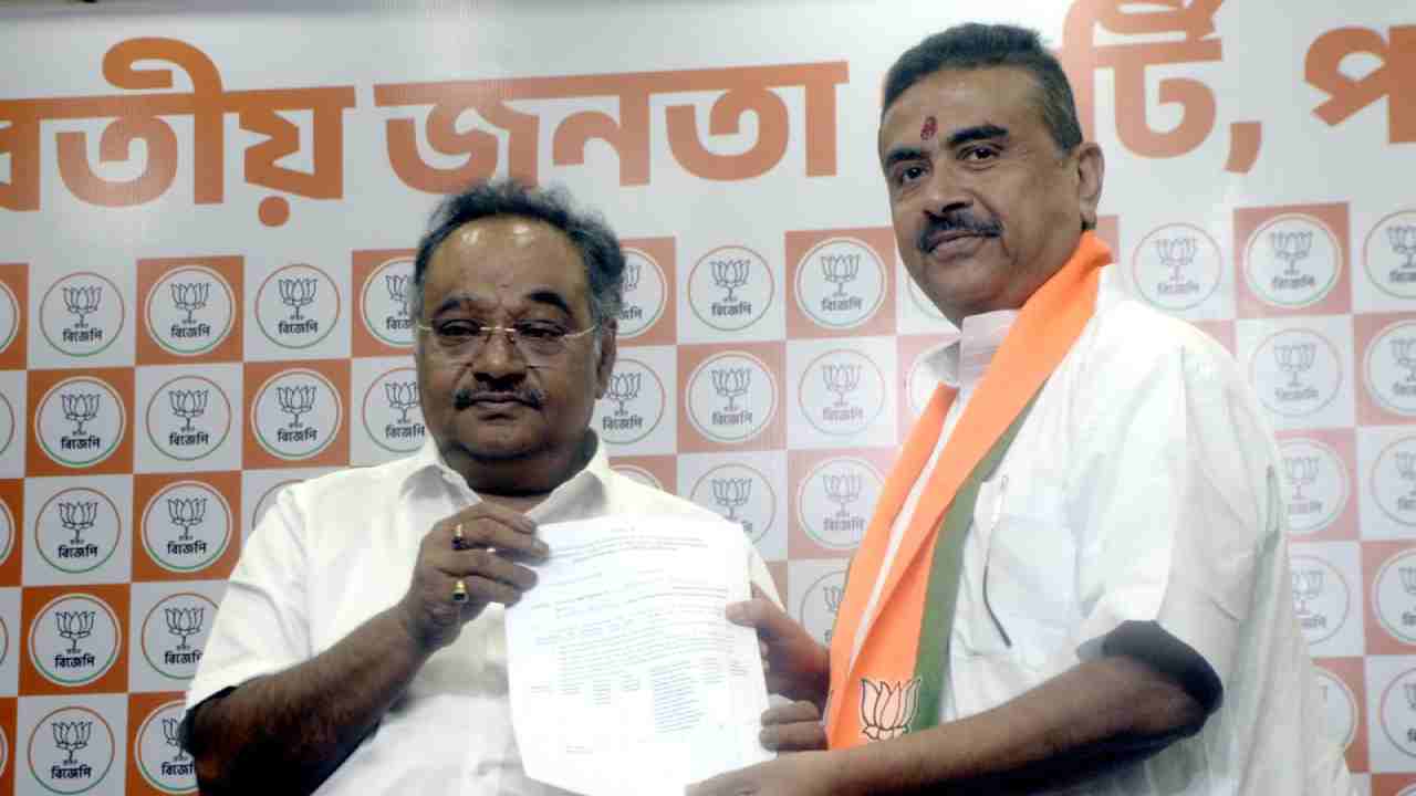 রবিবার বিকেলে বিজেপির মুরলীধর সেন লেনের দফতরে শমীক ভট্টাচার্য এবং শুভেন্দু অধিকারী।