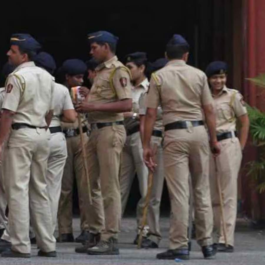 Woman Cop Poisoned Milkshake of Constable Father, Lover Reveals Truth After 3 Years