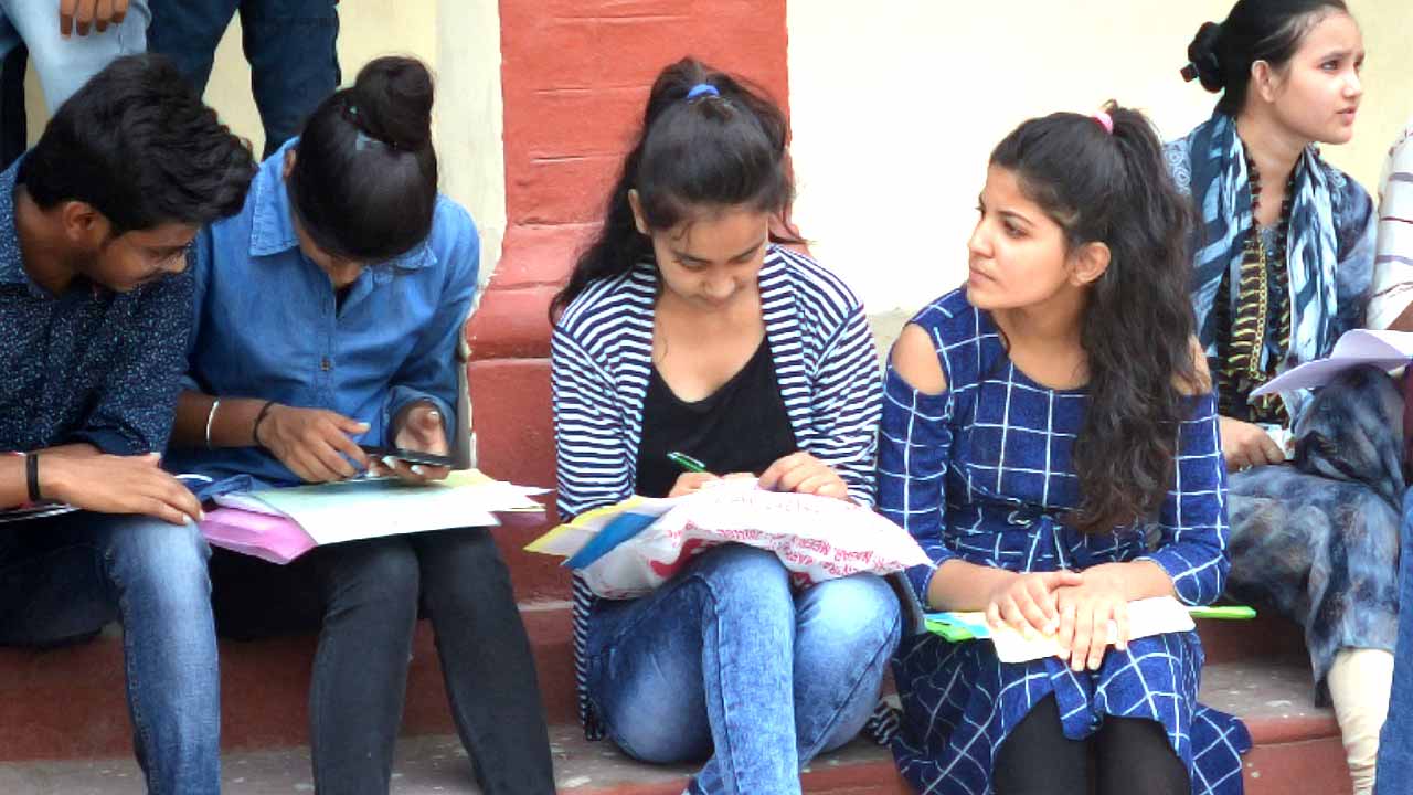 — প্রতীকী চিত্র।