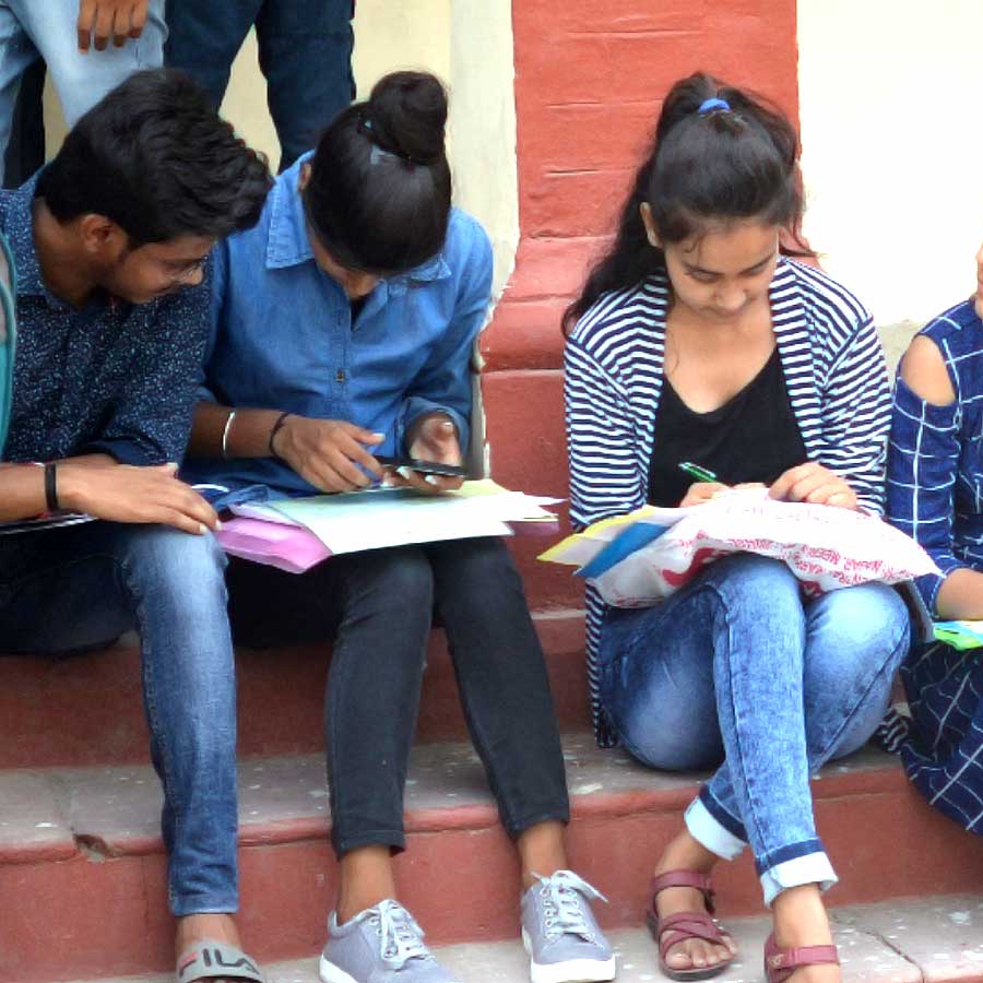 — প্রতীকী চিত্র।