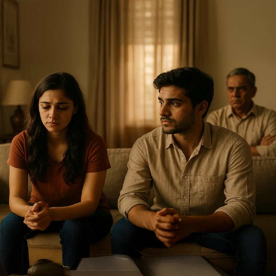 Woman Cop Poisoned Milkshake of Constable Father, Lover Reveals Truth After 3 Years