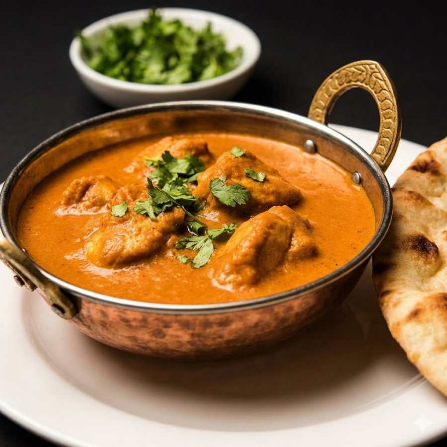 মলমল চিকেন দিয়েই জমিয়ে ফেলুন রাতের ভোজ।