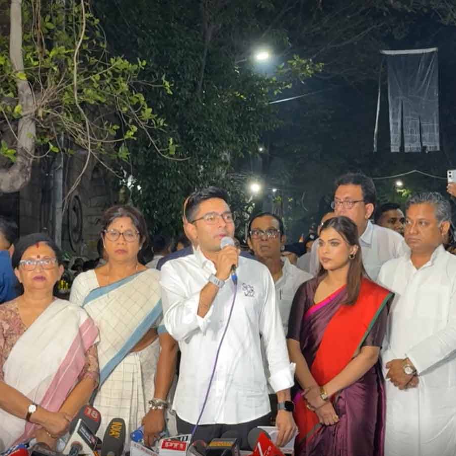 সাংবাদিক বৈঠকে অভিষেক বন্দ্যোপাধ্যায়।