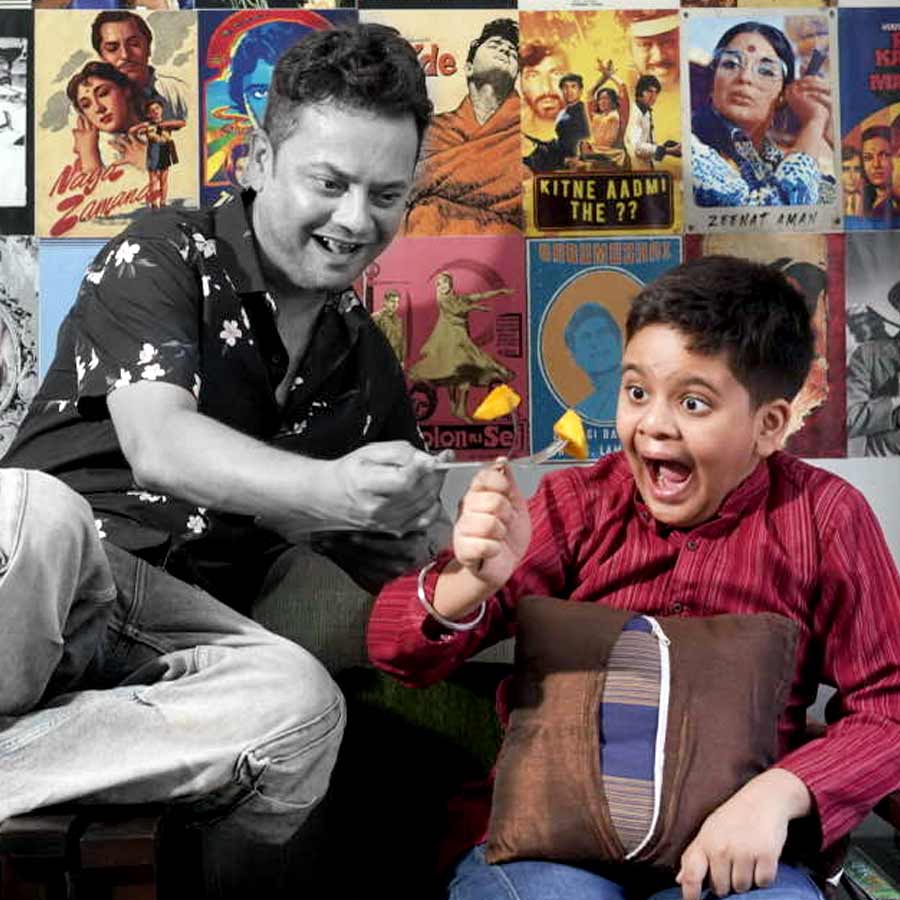 রাহুলের সঙ্গে পুত্র সহজ। 