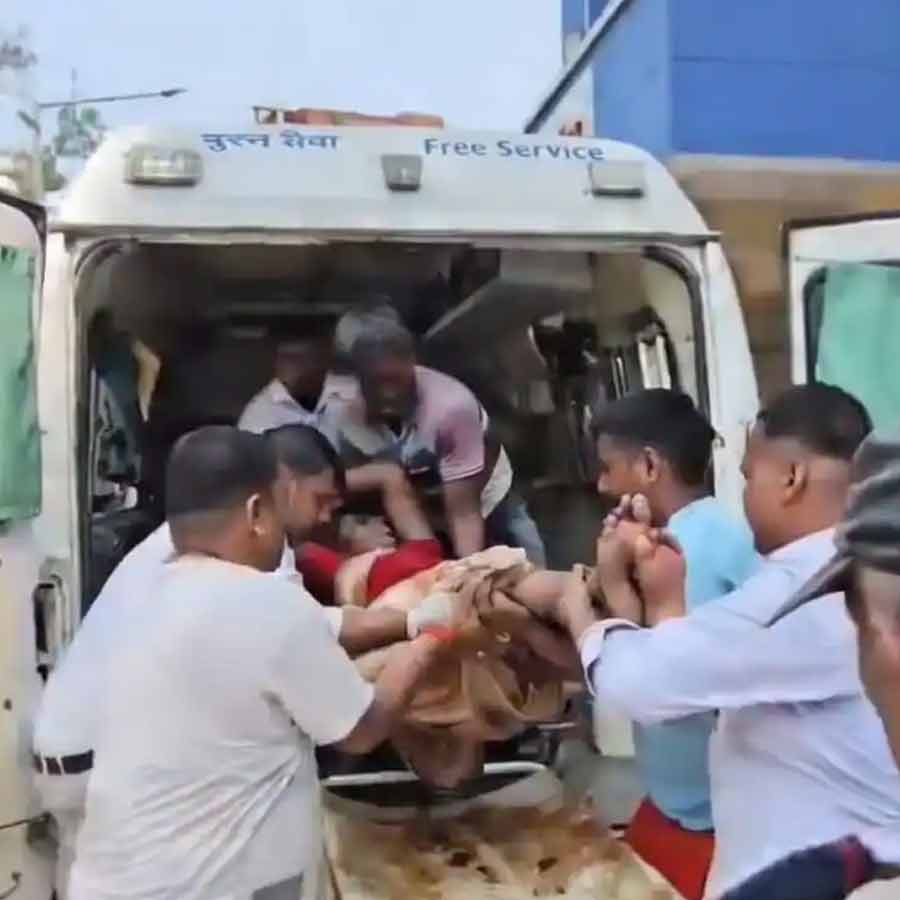 বিহারের নালন্দার এক মন্দিরে ভিড়ের মধ্যে পদপিষ্ট হন বেশ কয়েকজন মহিলা।