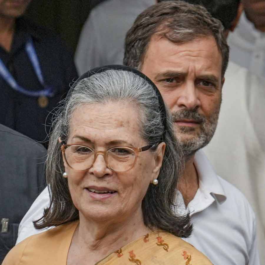 Sonia Gandhi discharged from hospital after one week