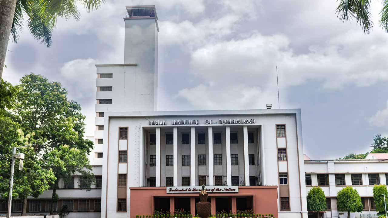 আইআইটি খড়্গপুর।