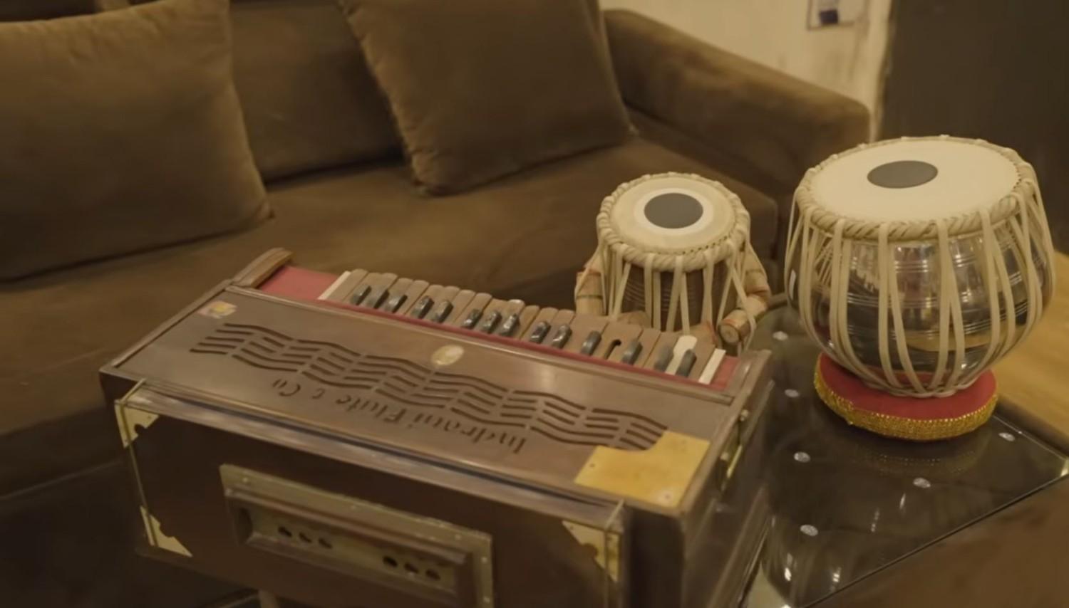 Bappi Lahiri's Luxurious House