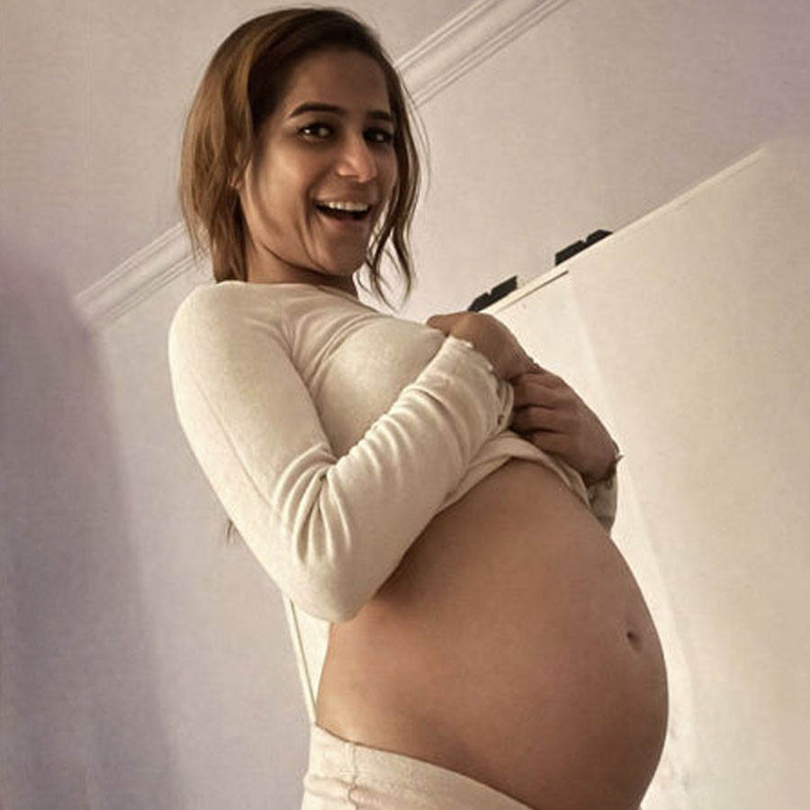 পুনম কি অন্তঃসত্ত্বা!