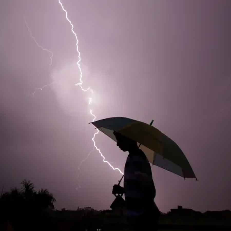 24 people died in rain and thunderstorm in last 48 hours in UP