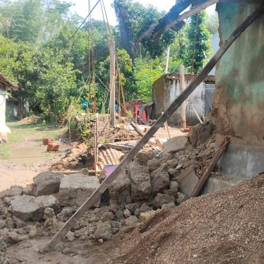Jhargram House Collapse