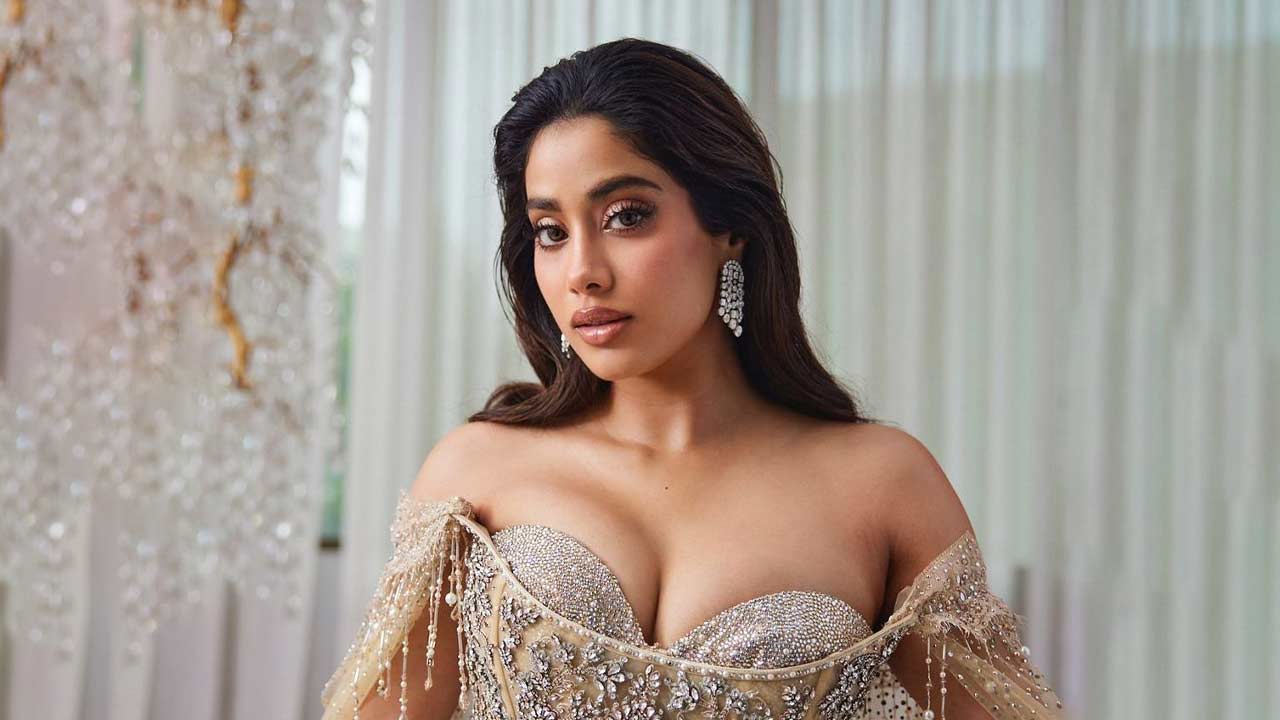 কোন সমস্যার কথা জানালেন জাহ্নবী?