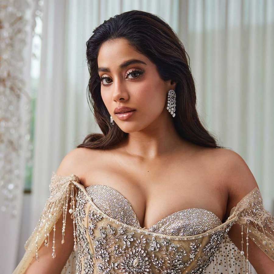 কোন সমস্যার কথা জানালেন জাহ্নবী?