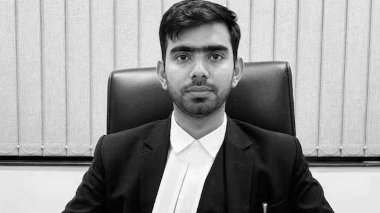 In his last phone call to his family, the Delhi judge said it was impossible for him to live any longer