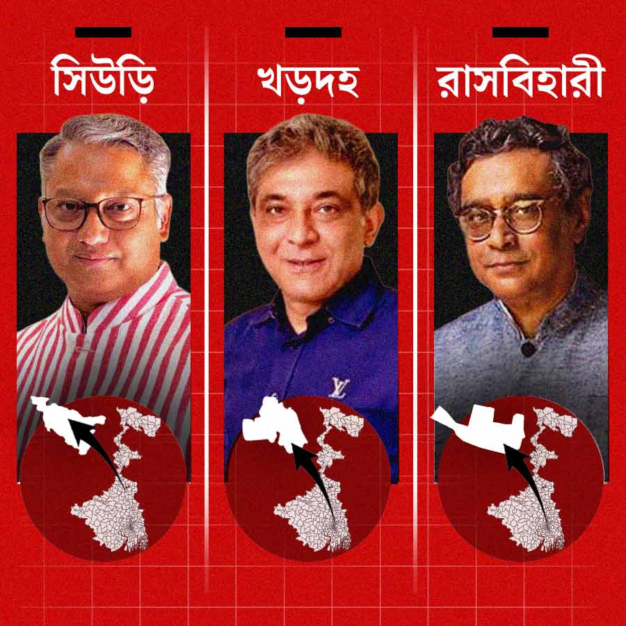 Jagannath Chatterjee, Devadeep Purohit and Swapan Dasgupta