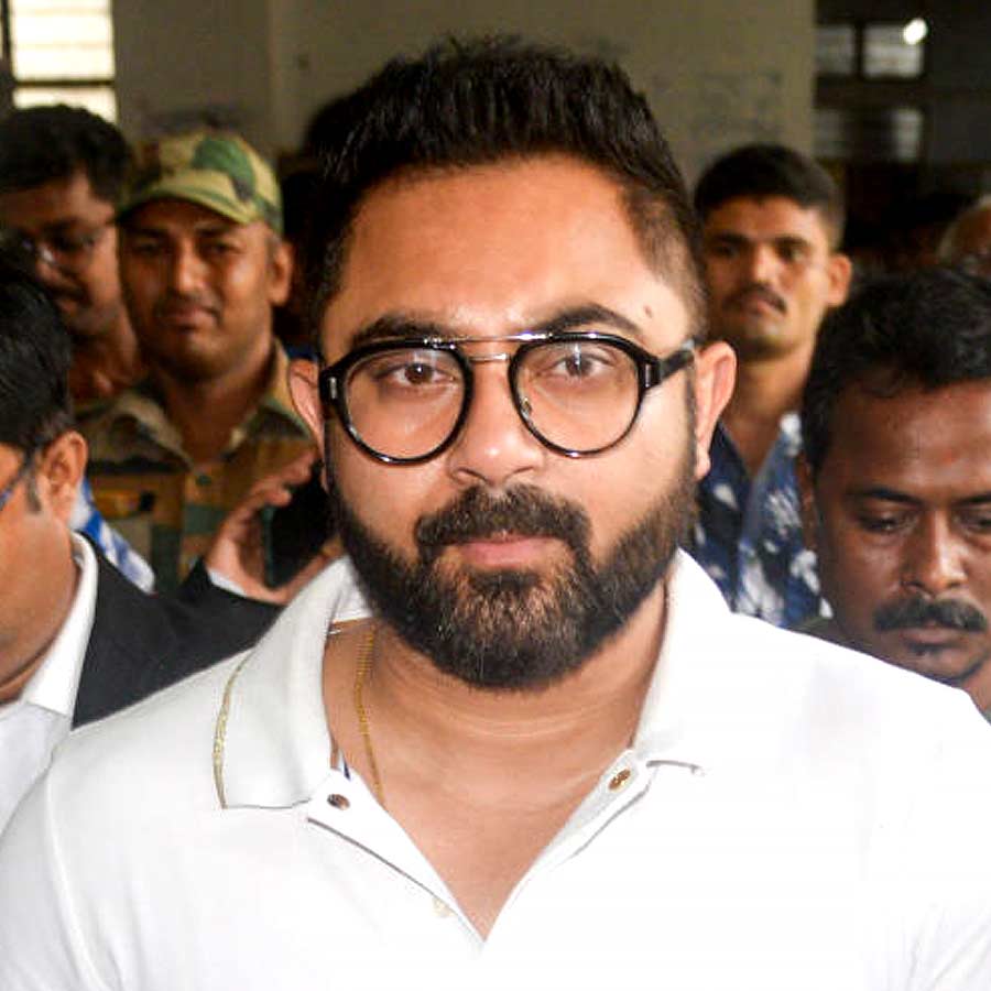 সোহম চক্রবর্তী।