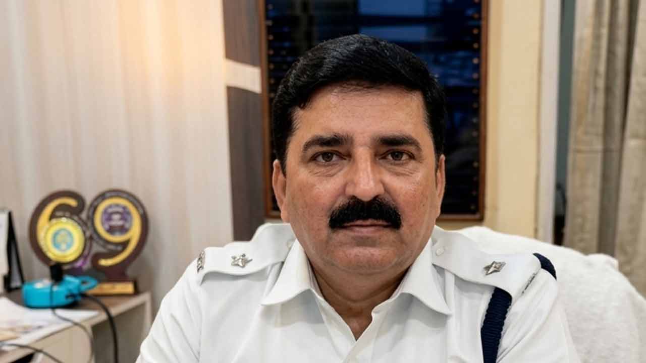 শান্তনু সিংহ বিশ্বাস।