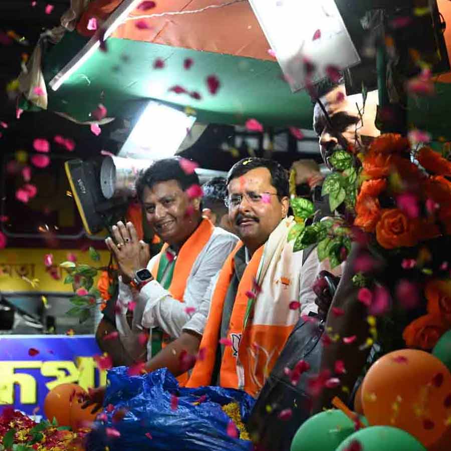 District-Wise seats comparison across TMC, BJP, Congress, CPIM