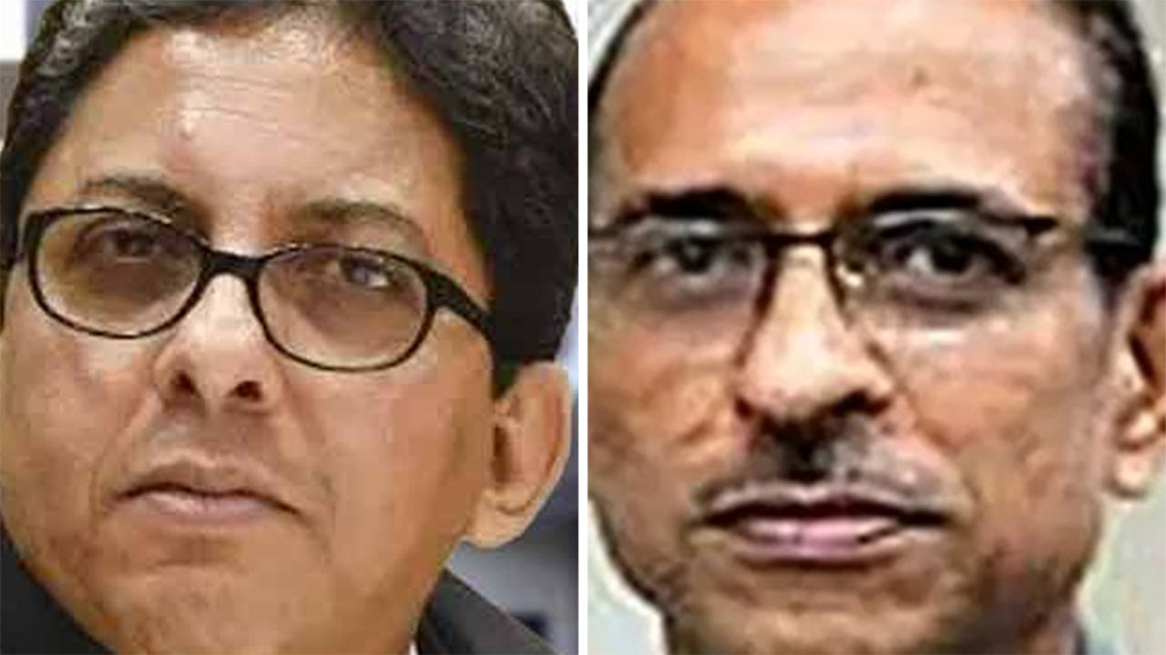 (বাঁ দিকে) আলাপন বন্দ্যোপাধ্যায় এবং হরিকৃষ্ণ দ্বিবেদী (ডান দিকে)।