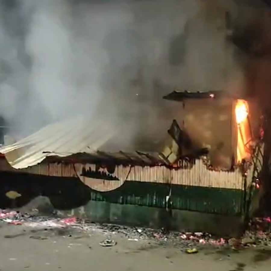 Live updates of post poll violence reported in several parts of West Bengal dgtl