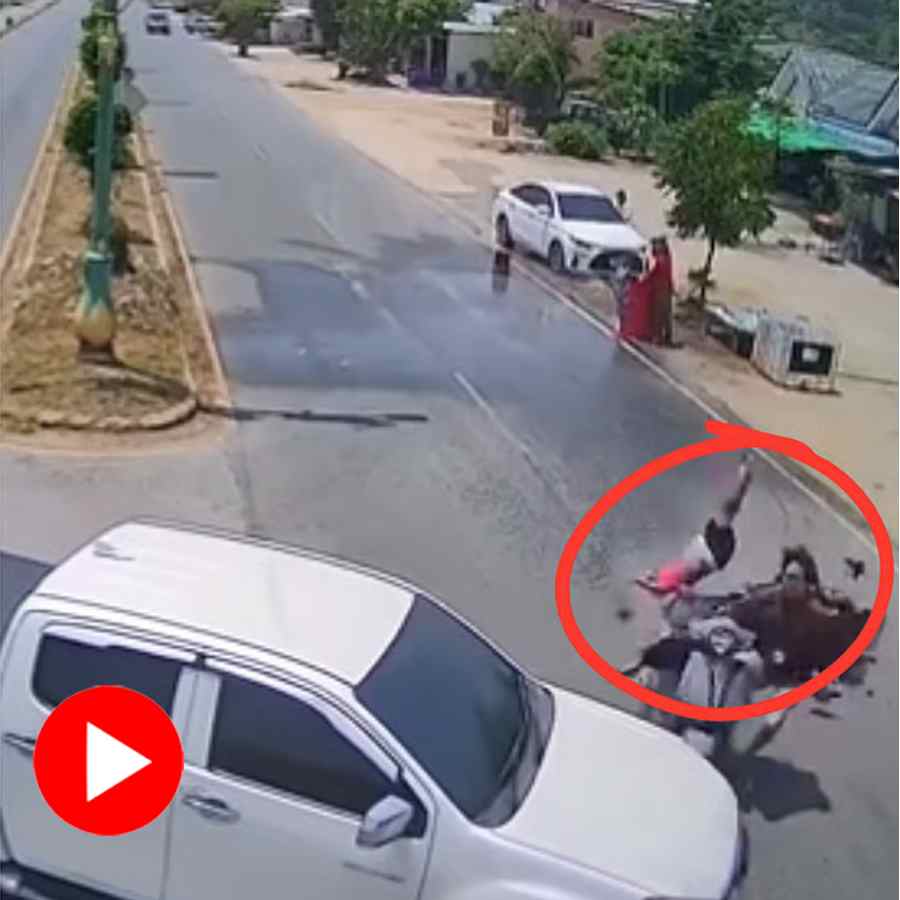 Video of bike and scooter collision on road in Madhya Pradesh Jhabua dgtl