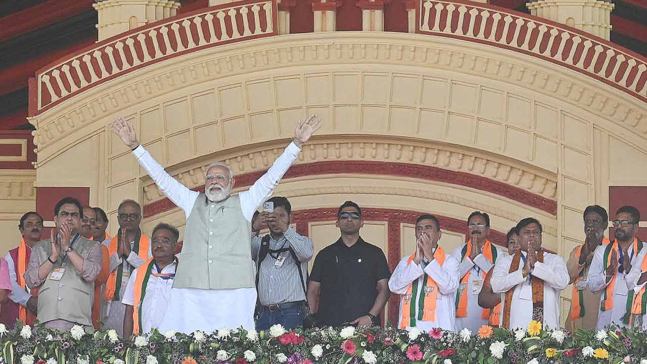 BJP plans unprecedented grandeur around oath of WB’s first BJP Government, Wants to make it a national level event