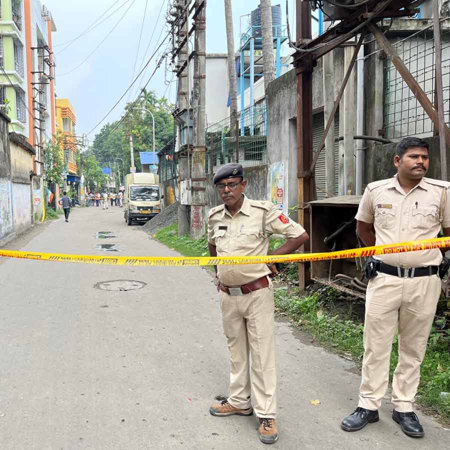 Police collects CCTV Footages of the area after death of Personal Assistant of Suvendu Adhikari dgtld