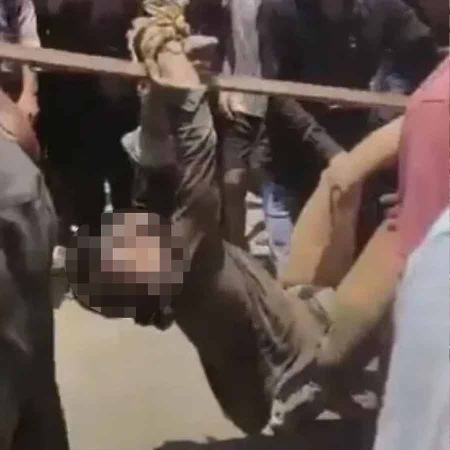 Railway police constable allegedly lynched in Odisha for allegation of rape dgtl