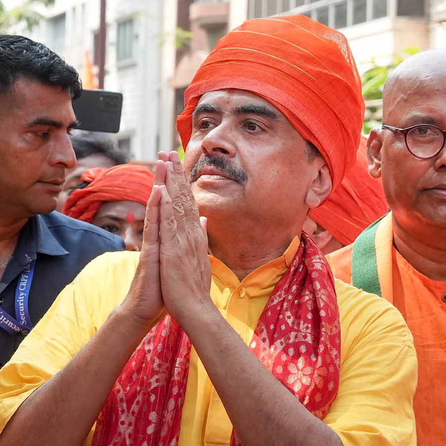 Suvendu Adhikari Takes Oath with a group of Ministers at Brigade, Full List of Ministers dgtl